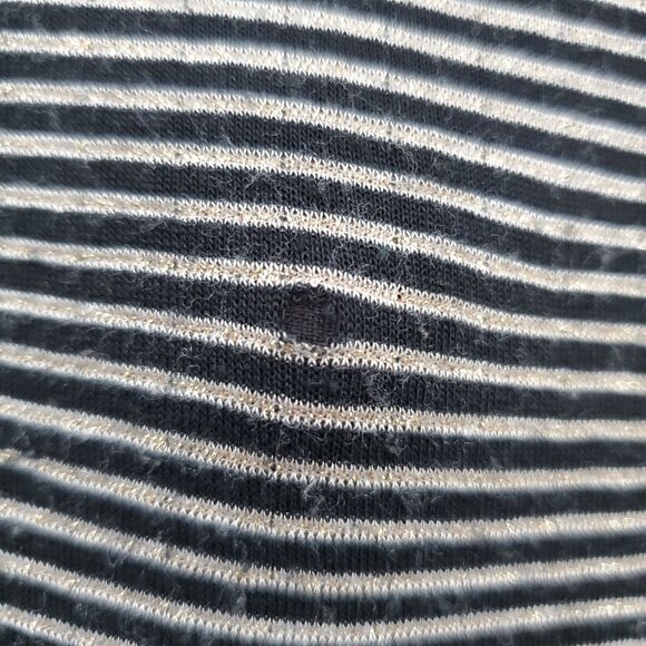 Soft Joie Women's Black Gold Metallic Thread‎ Roll Tab Sleeve Pocket Knit Top M - Picture 6 of 7